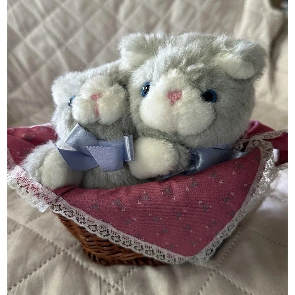 vtg Avon Country Kittens in Basket musical gray cats plush kitties‎ music works